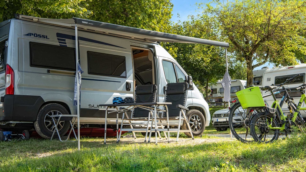 De classic staanplaatsen op camping piani di clodia